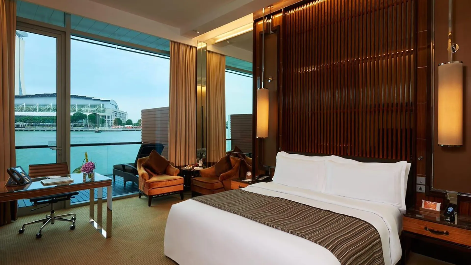 *****  The Fullerton Bay Hotel Singapore Singapore
