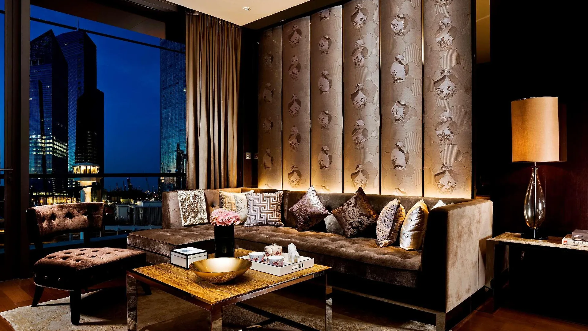The Fullerton Bay Hotel Singapore 5*,